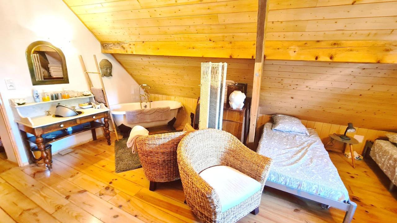 Le Doux Nid Bed & Breakfast Chanaz Exterior photo